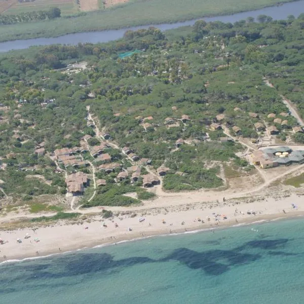 Camping Golfo dell'Asinara, hotel Platamonában