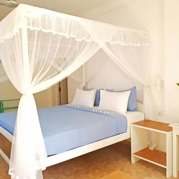 Neela's Beach Inn, hotel v Hikkaduwě