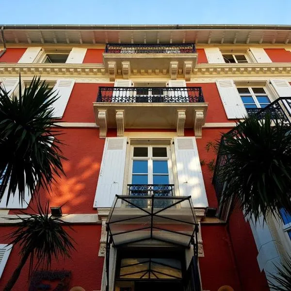 Hôtel & Espace Bien-être La Maison du Lierre, hotel v destinácii Biarritz