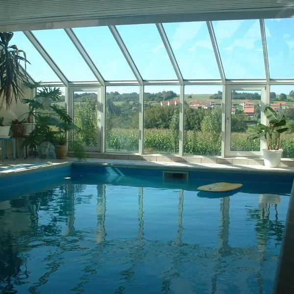 Chambre d'hôtes LA COLOMBE, hotel a Xouaxange