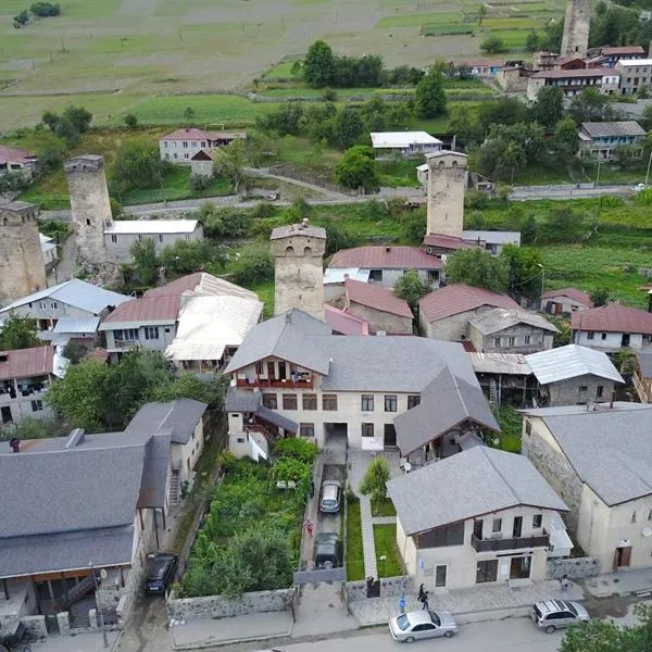 N&N Guest House, hotell sihtkohas Mestia