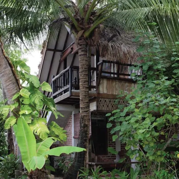 Panji Panji Tropical Wooden Home, hotel v destinaci Pantai Cenang