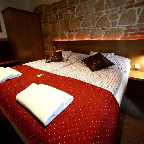 Apartments & Suites Žlutá Hruška, hotel in Plzeň