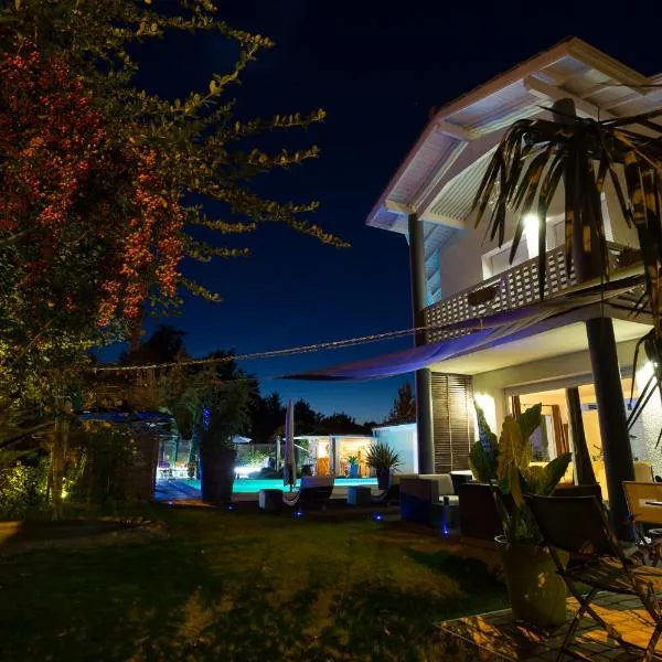 Chambres d'Hôtes Villa Aquitaine, hotel v destinaci Bretagne-de-Marsan