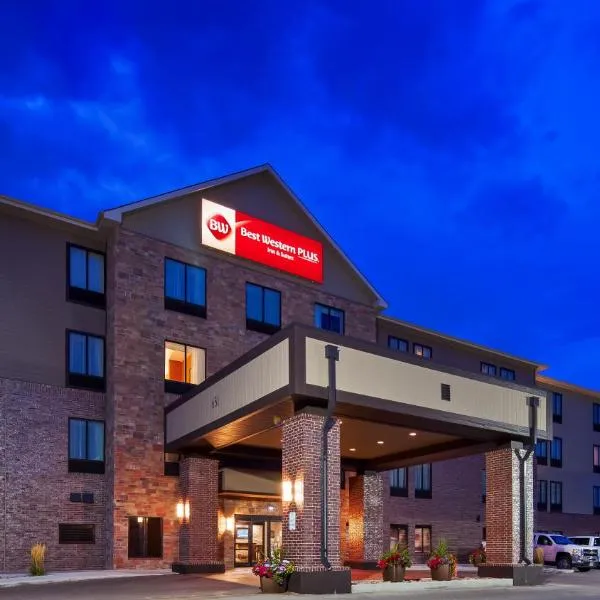 Best Western PLUS Casper Inn & Suites, hotel en Evansville