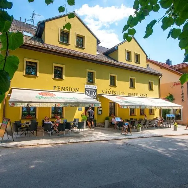 pension N.10, hotel ve Frymburku