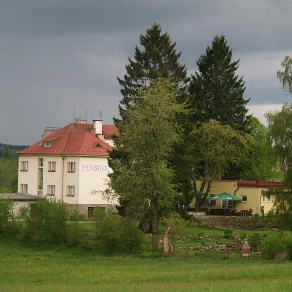 Pension Pod Šibeňákem, hótel í Strmilov