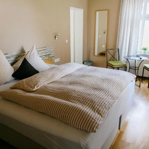 Landhotel Airport-Inn, hotel v destinaci Lautzenhausen