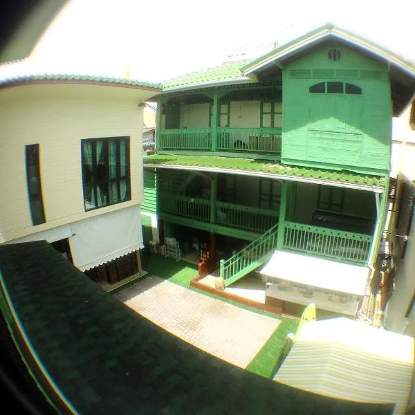 Green Teak House, hotell Bangkokis