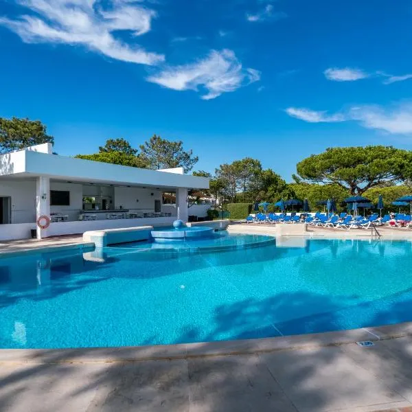 BmyGuest - Quinta do Lago Terrace Apartment I: Quinta do Lago'da bir otel