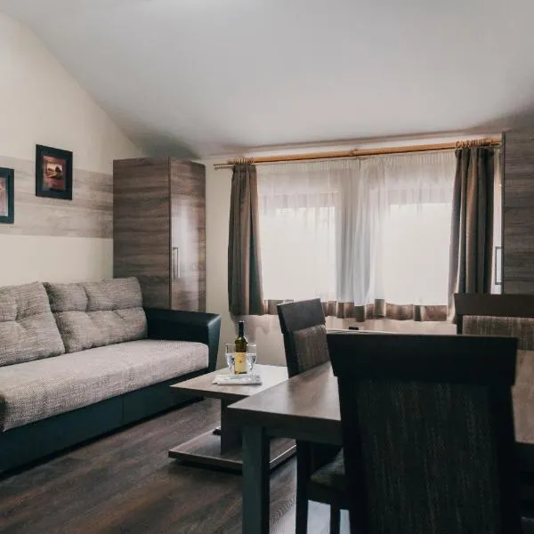 Apartman FILIPOVIC Milmari D、コパオニクのホテル