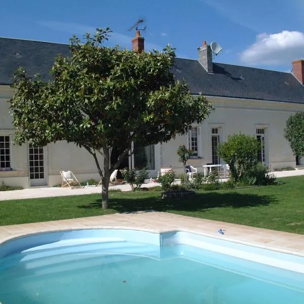 Le Clos de La Chapelle - Gîte Les Glycines, hotel v destinácii La Chapelle-sur-Loire