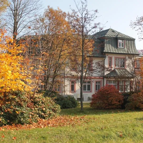 Tatranka a Horalka, hotel in Tatranská Lomnica