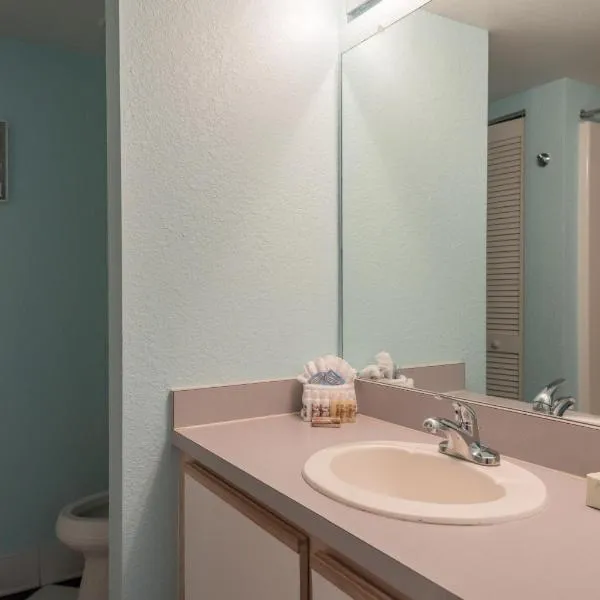 Sunrise Suites Saint Lucia Suite #201, hotell Key Westis