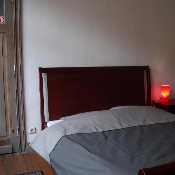 Guesthouse Oude Houtmarkt, hotel v destinaci Ieper