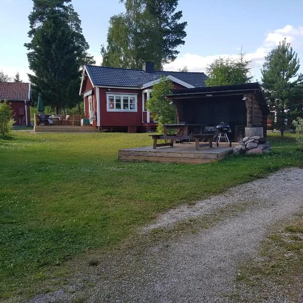 Viesnīca Bäcka Holiday Home pilsētā Fryksås