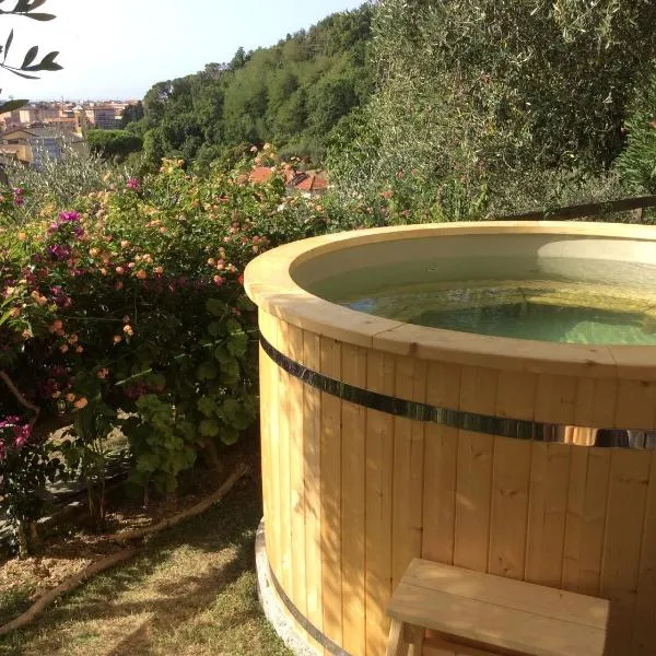 Olive Press Lodge, hotell i Chiavari