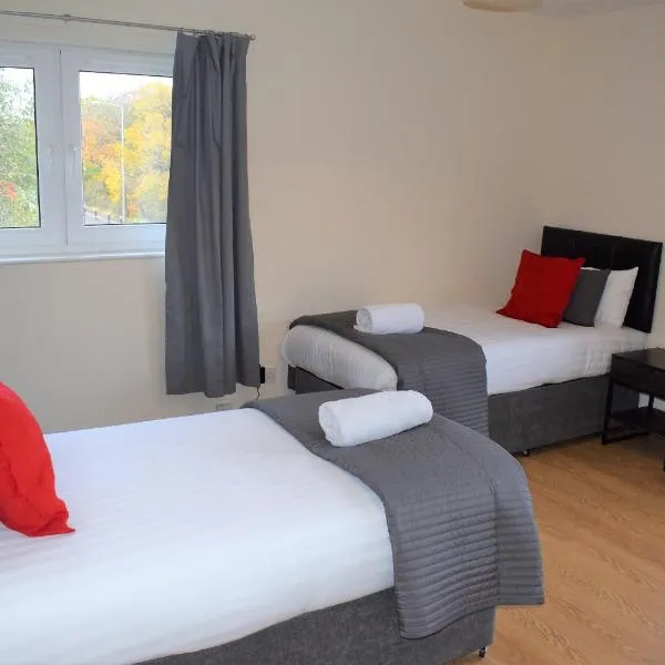 Kelpies Serviced Apartments Callum- 3 Bedrooms- Sleeps 6, hôtel à Livingston