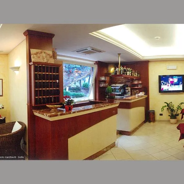 Albergo Moderna, hotel u gradu Tabiano