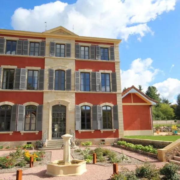 Chambre D’hôtes Parc Johan: Chauffailles şehrinde bir otel