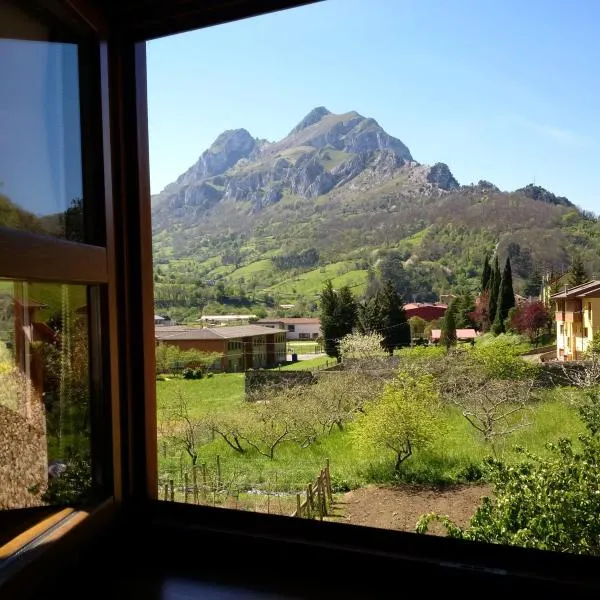 Tu casita de la Senda del Oso, hotel en Pedroveya