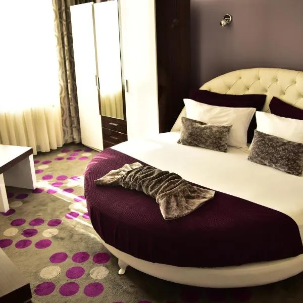 Hande Hotel, hotel Mustafakemalpaşában