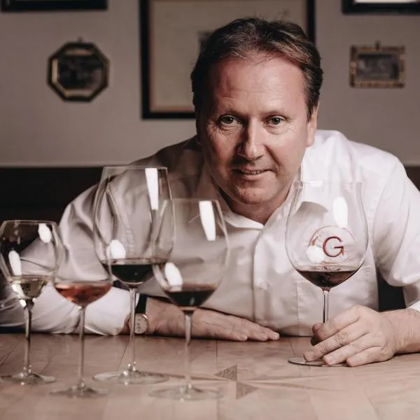 DER GREIL - Wein & Gourmethotel, hotel v destinaci Söll