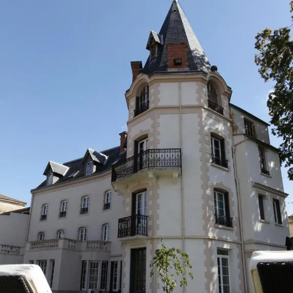 Château Les 4 Saisons, hotell i Montaigut-le-Blanc