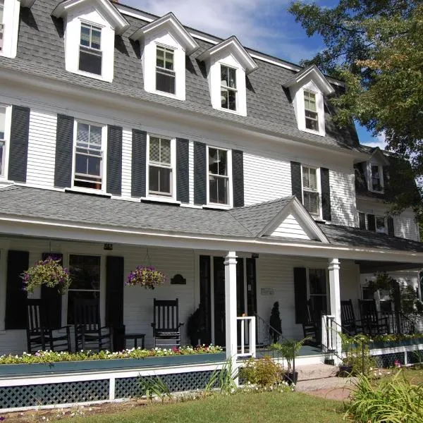 Cranmore Inn and Suites, a North Conway boutique hotel, hotel en Center Conway