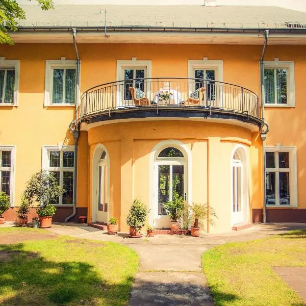 Waldsee Hotel am Wirchensee, hotel in Eisenhüttenstadt