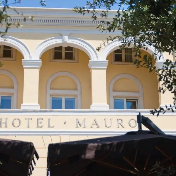 Boutique Hotel Mauro, hotel a Bačva