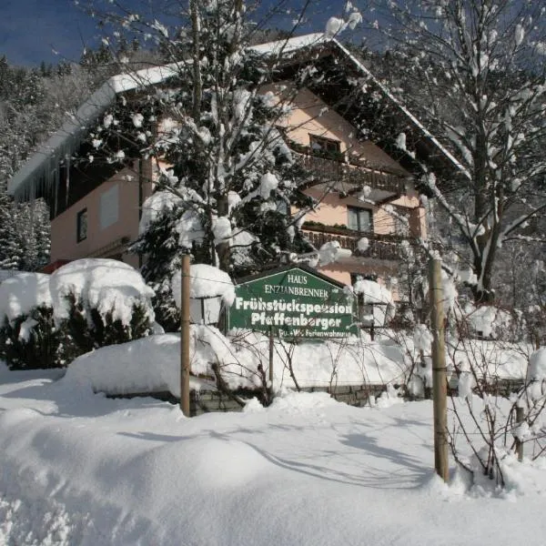 Enzianbrenner, hotel in Jenig