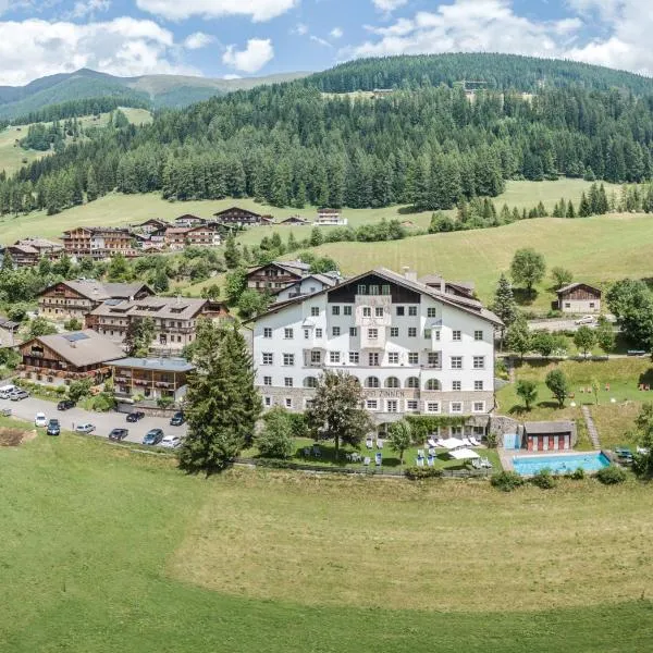 Hotel Tre Cime Sesto - Sexten, hotel v destinaci Sesto