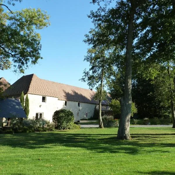 Domaine De La Tour, hotel v destinaci Saint-Pierre-Canivet