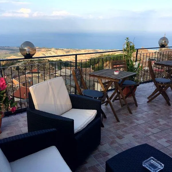 Perla Del Borgo Appartamenti, hotel in Santa Caterina dello Ionio