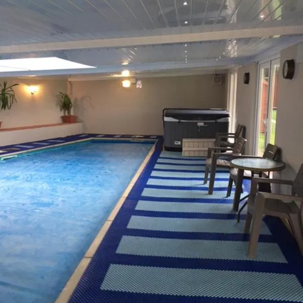 Country House Ashdene, hotel in Highworth