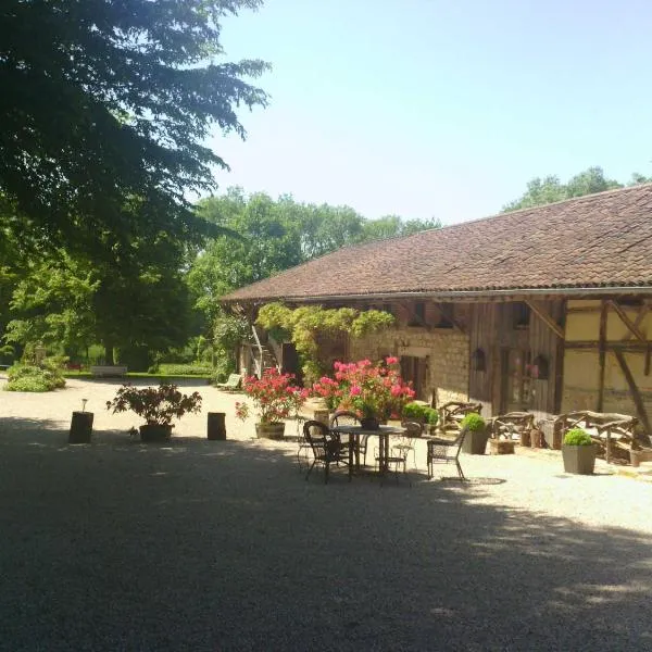 La Ferme de Marie Eugénie, hotel em Bruailles
