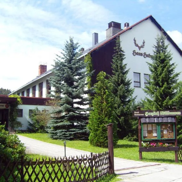 Naturparkhotel Haus Hubertus: Kurort Oybin şehrinde bir otel