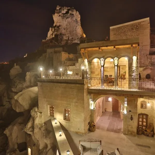 Abu Hayat Cave Suites、Ortahisarのホテル