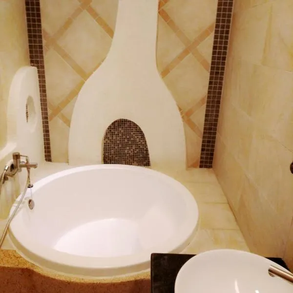 Viesnīca Hong Ben Hotel pilsētā Keņtina