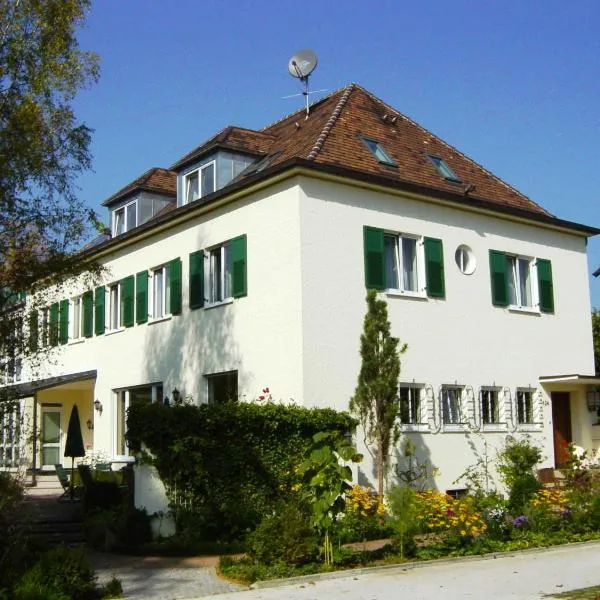 Villa Arborea - Neueröffnung Sept'23, hotell i Königsbrunn