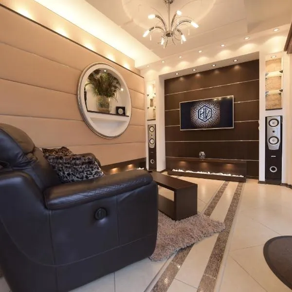 H & V Residence - Bungalow Apartment, hotel in Arad