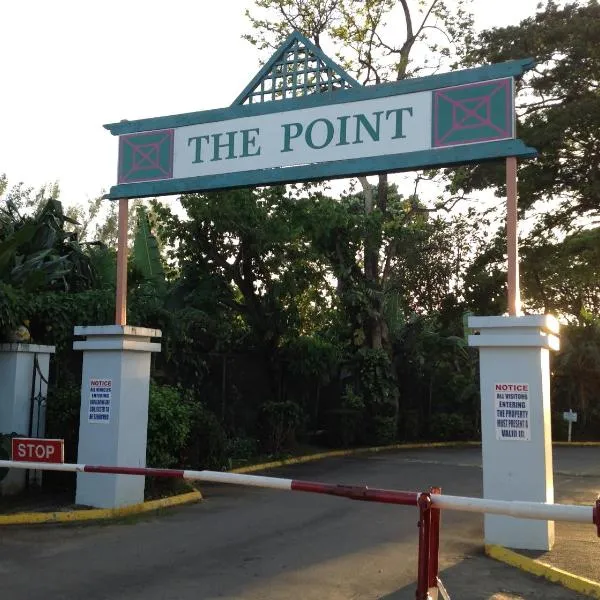 Point Village Studio, hotel v Negrilu
