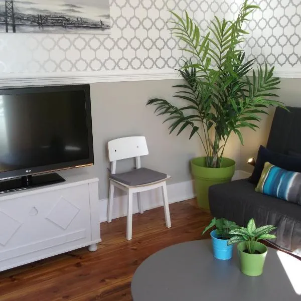 Angola Top Floor 6 Bedrooms