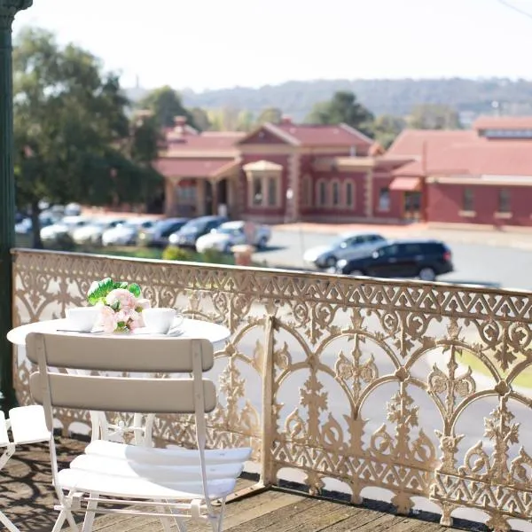 Southern Railway Hotel Goulburn، فندق في غولبورن
