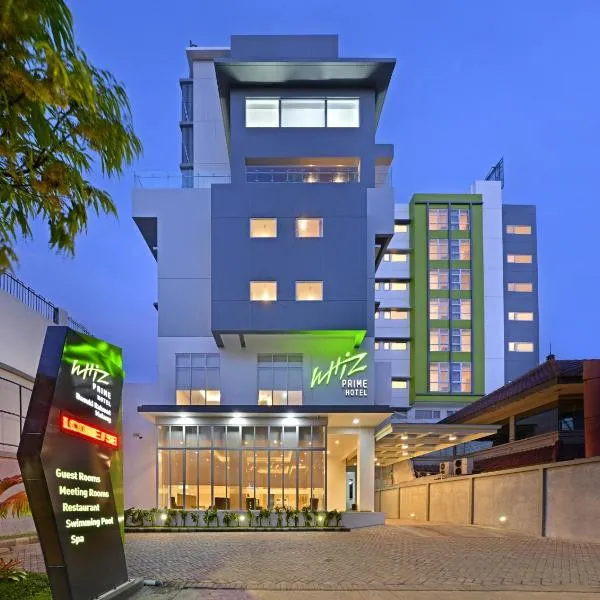 Whiz Prime Hotel Basuki Rahmat Malang, ξενοδοχείο σε Malang