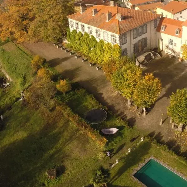 Manoir d'Aubeterre, hotel v destinaci Marsat
