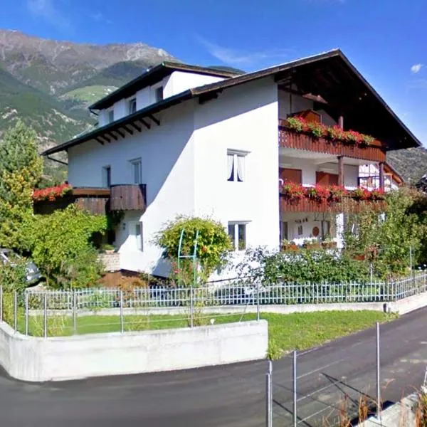 Haus Schlossblick, hotel v destinaci Coldrano