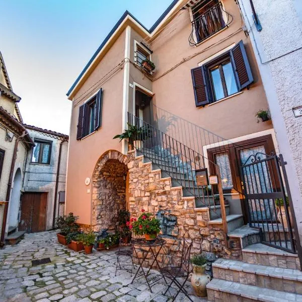La Finestra Sui Cento Portali, hotel Pignolában