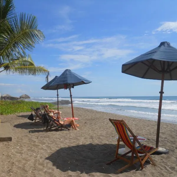 Beach Hostal Oasis, hotell i Las Peñitas